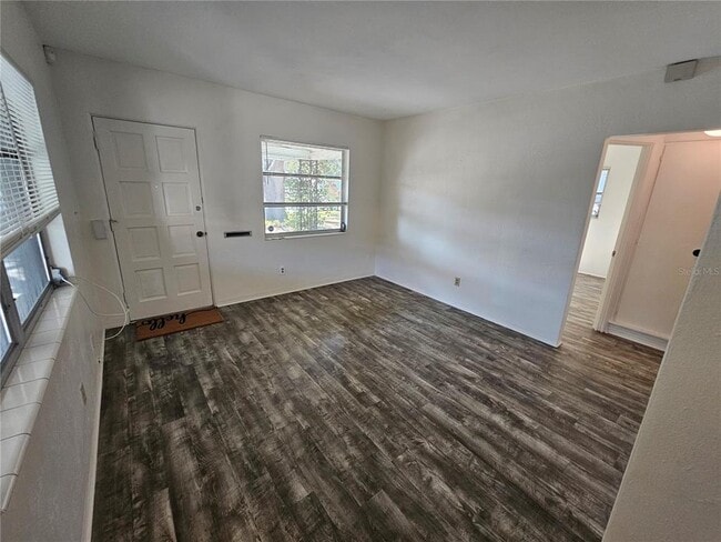 Photo - 511 46th Ave N