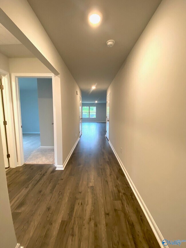 Photo - 155 Murphy Ln