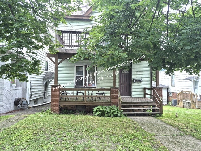 Building Photo - 2412 7th Ave
