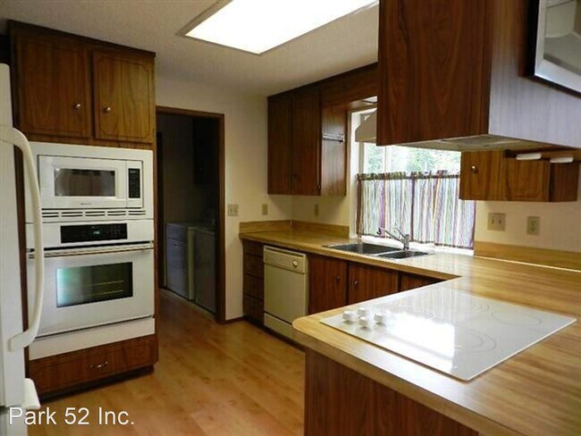 Photo - 2 br, 2 bath House - 7117 40th St W #26