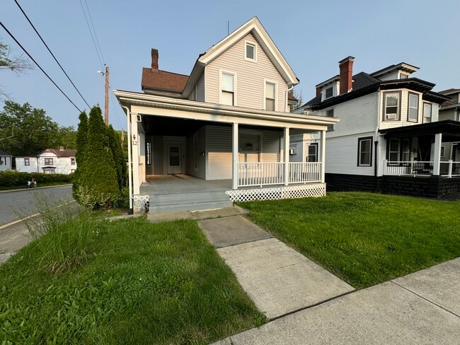 Building Photo - Washington PA Rental