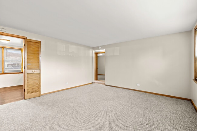 Photo - 6556 N Northwest Hwy Unit GN