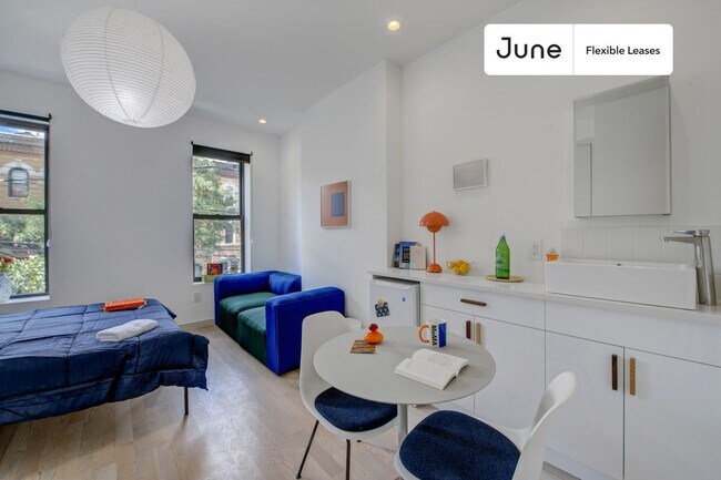 Photo - Enchanting ROOM at The Maison on Halsey Unit 1