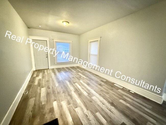 Photo - Renovated 2 Bedroom with Deposit Free Living via Obligo