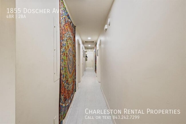 Photo - 1855 Doscher Ave