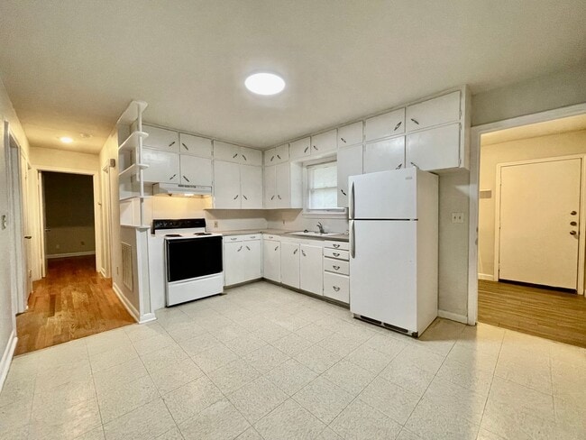 Photo - Centrally Located 2 Bedroom Home