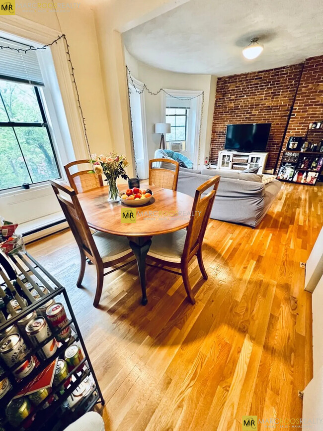 Photo - 25 Worcester Sq Condo Unit 4