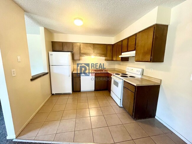 Photo - 1319 Potter Dr