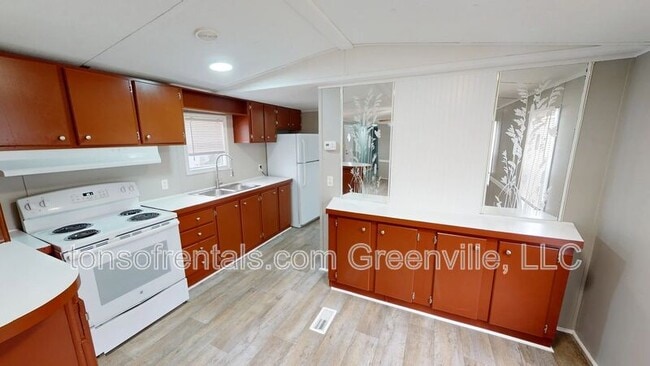 Photo - 125 Brookstone Dr