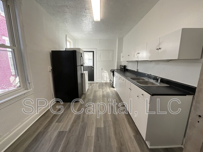 Photo - 360 S Pershing Ave