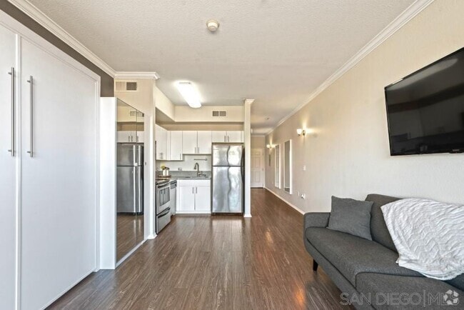 Building Photo - 1643 6th Ave Unit 518 Rental