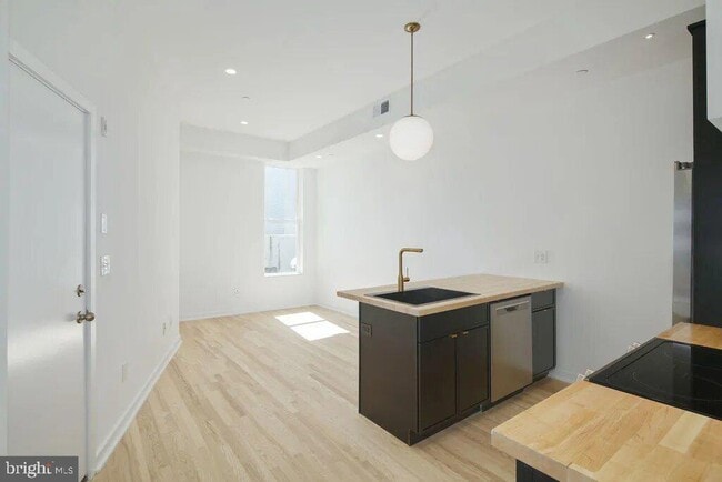 Photo - 2331 Frankford Ave Unit 3