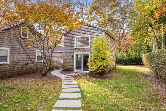 Photo - 17 N Bishop Ln