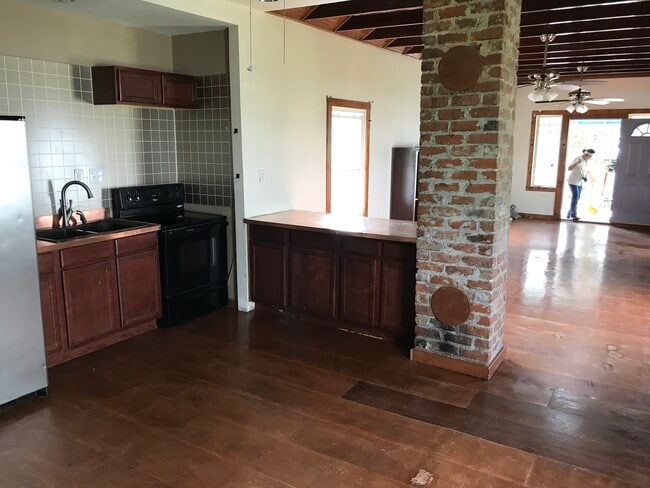 Photo - 2515 Eagle St