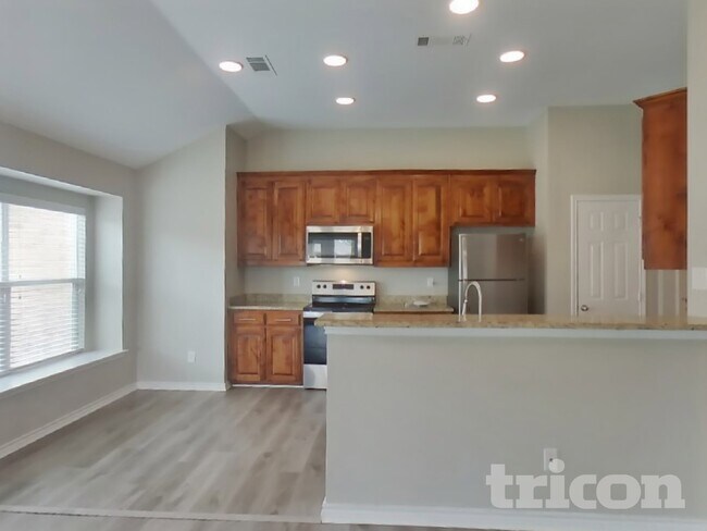 Photo - 437 Creek Bend Dr