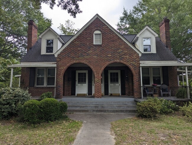 Building Photo - 726 Woodrow St Unit 1