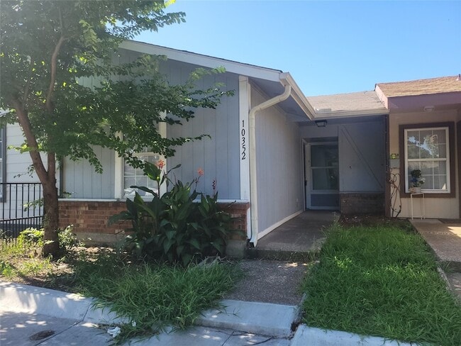 Building Photo - 10352 Cymbal Dr Rental