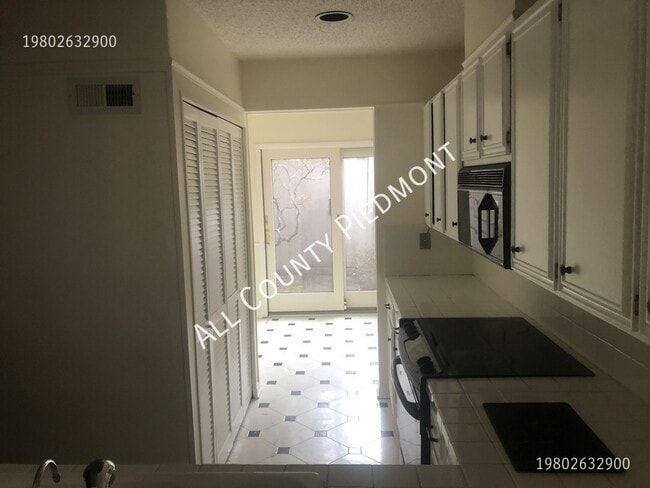 Photo - 43 Old Post Rd