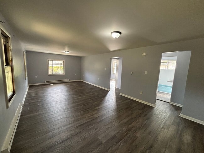 Photo - Beautiful 2 Bedroom 1 Bathroom home in Bea...