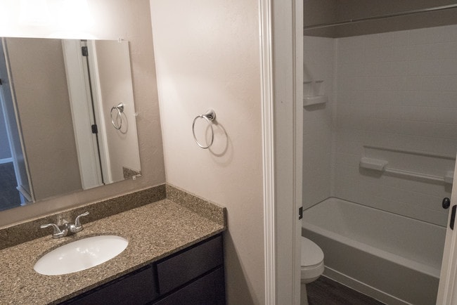 Photo - Reeds Landing Apartments