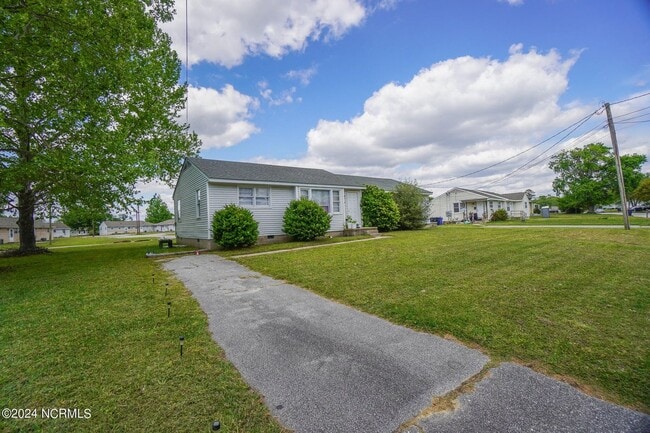 Photo - Lawn Care Included in Jville City Limits!