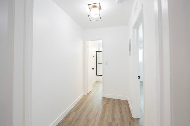 1235 N Ogden Dr