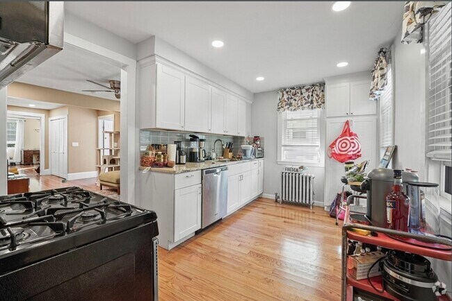 Building Photo - 69 Jaques St Unit 1 Rental