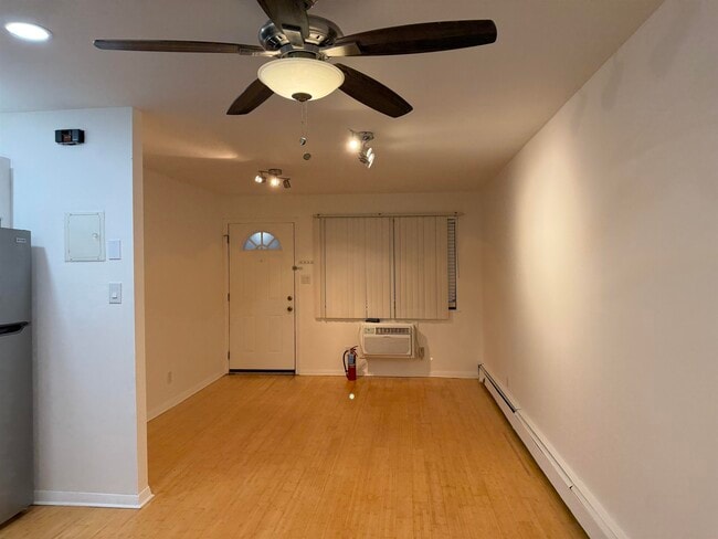 Photo - 74 69th St Unit 3B
