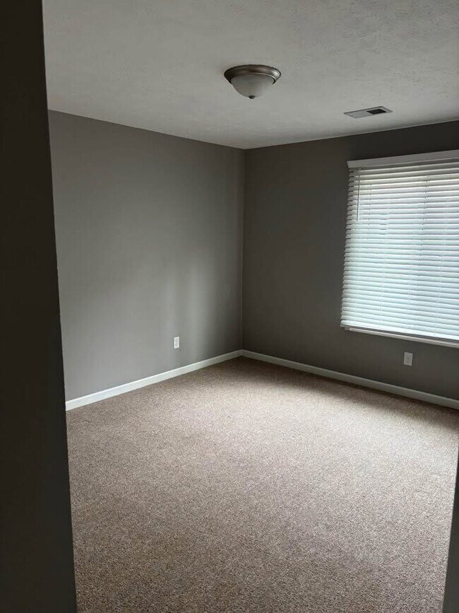 Photo - 4021 Glen Oaks Blvd Unit 201