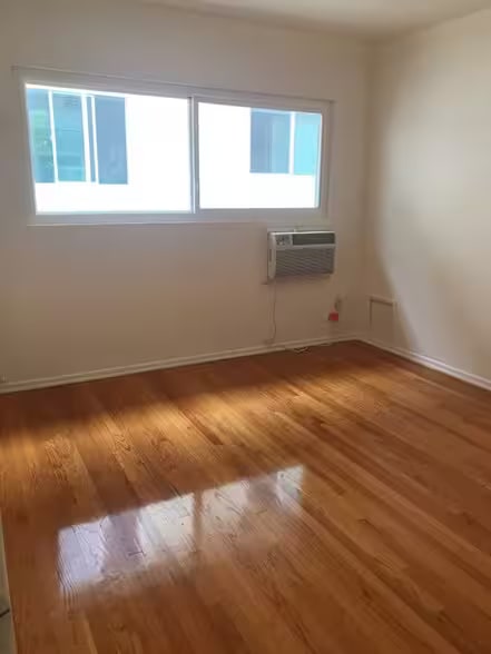 Photo - 1827 N Normandie Ave