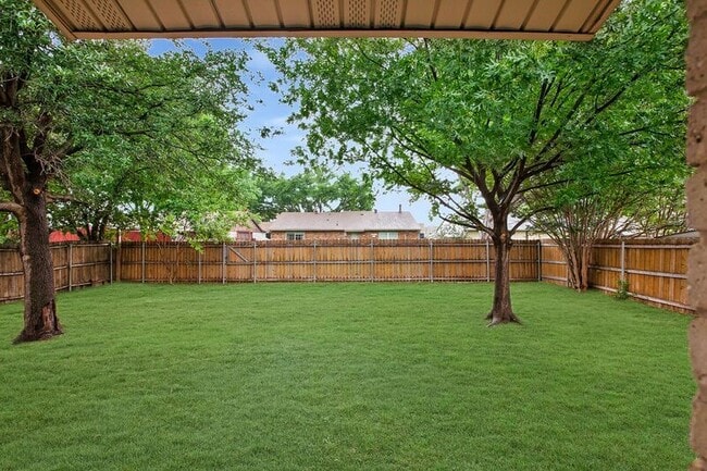 Photo - 5308 Gates Dr