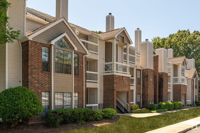 Building Photo - Oak City Apartments