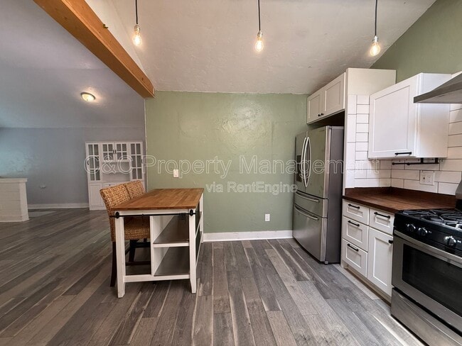 Photo - 155 West Dr