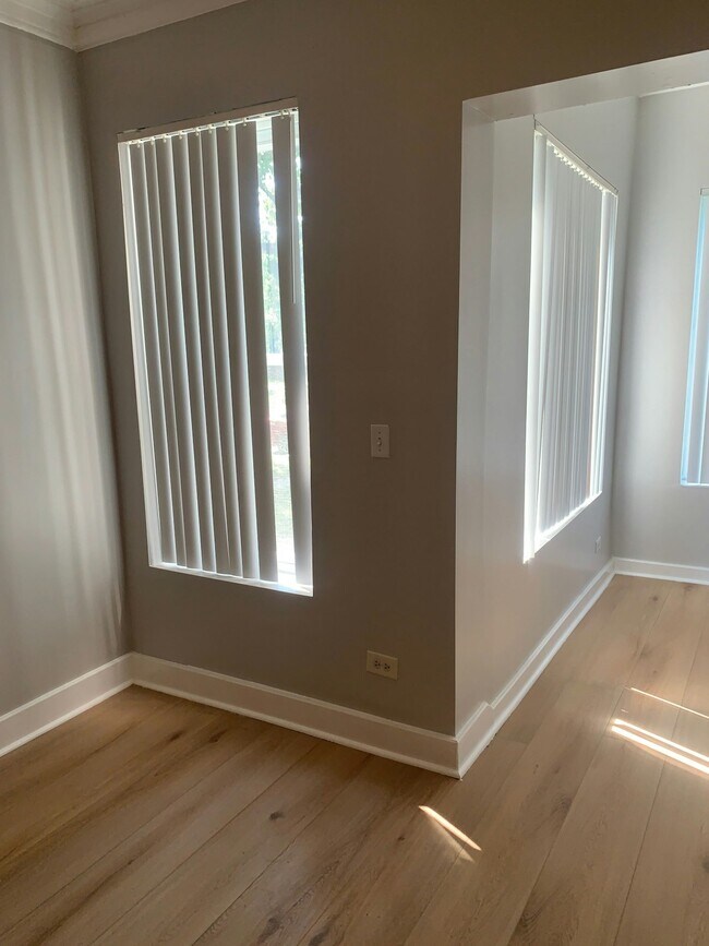 Photo - 3302 W Fulton Blvd Unit 102