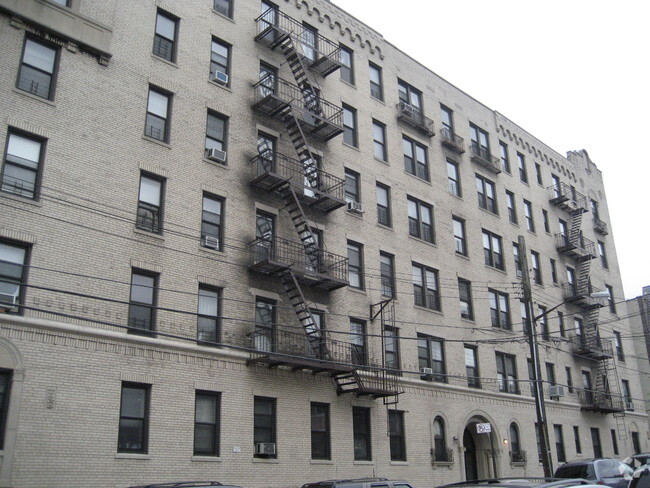 39-25 65th Street - 39-25 65th Street Apartamentos