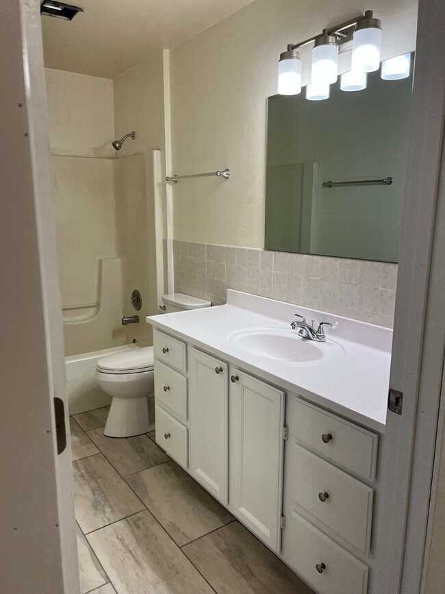 Photo - 2869 Cimarron Trl