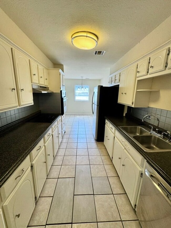 Photo - 3 bed 2 bath house now available for lease