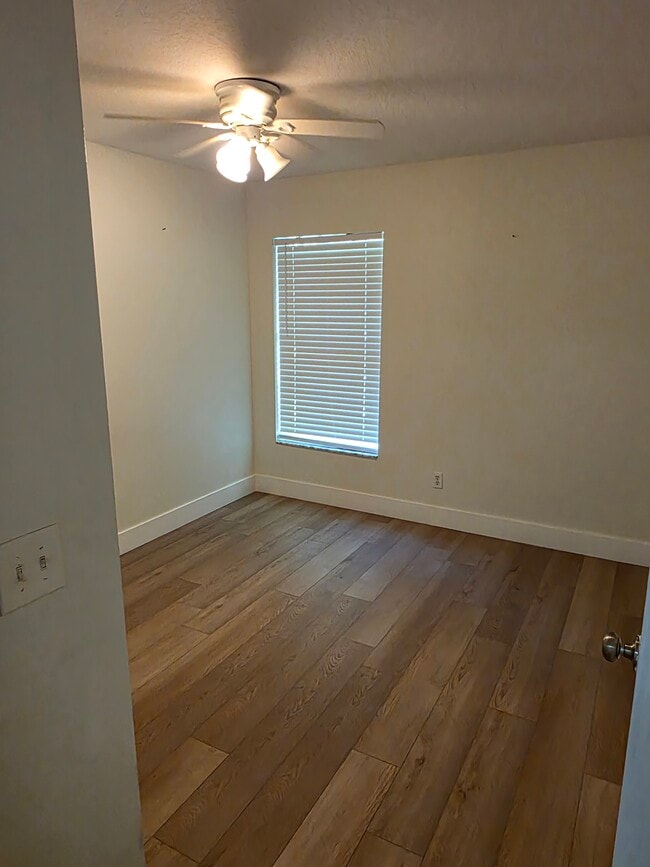 Photo - 512 13th Pl Unit 512