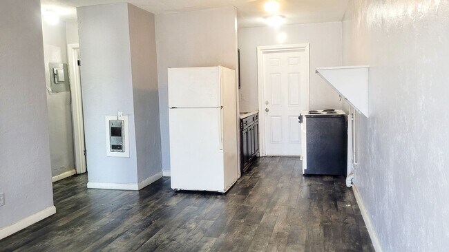 Photo - Charles Street Apartments 2 Unit 430 N. Charles Street - 02