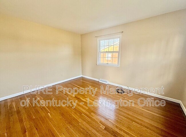 Photo - 2037 Garden Springs Dr Unit B