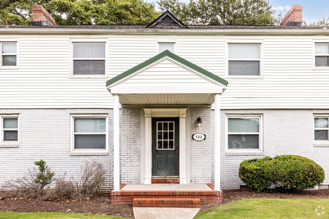 Photo - Sterling Oaks Apartments