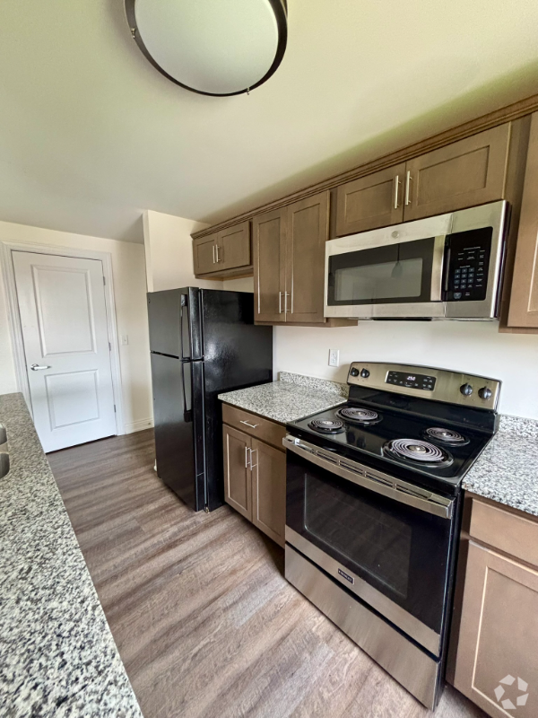 Building Photo - 1357-1357 Millersport Hwy Unit 1347-03 Rental