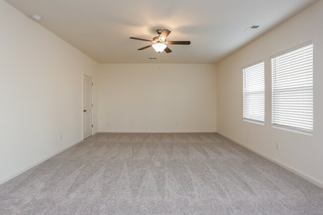 Photo - 7631 Saffron Ave