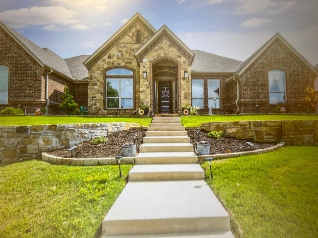 Photo - Eagle Mt-Saginaw ISD Beautiful Custom Home...
