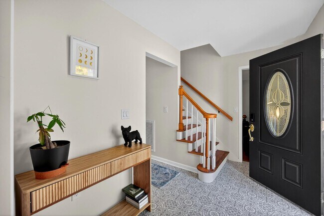 Photo - 8081 Kittery Ave