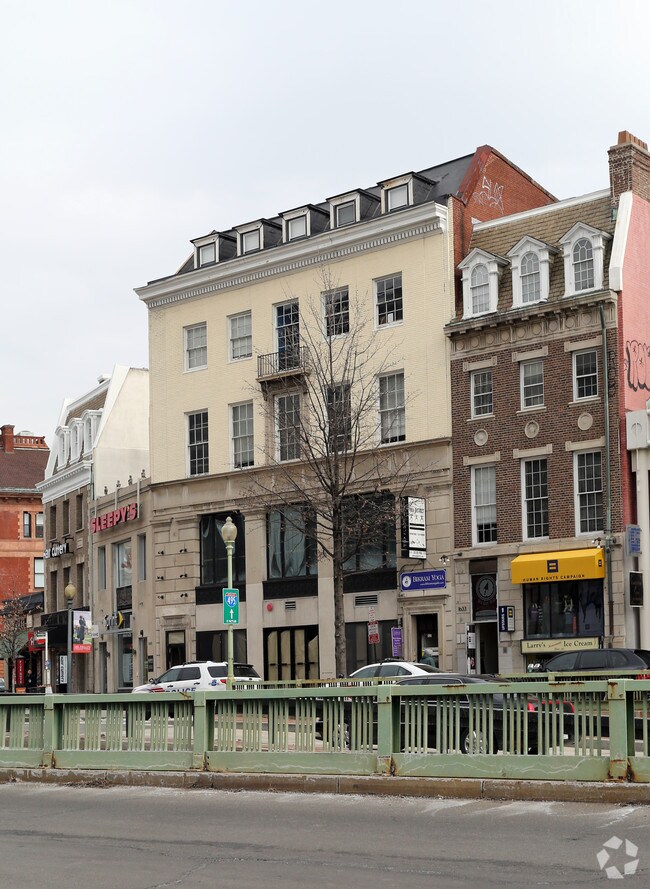 Photo - 1635 Connecticut Ave NW