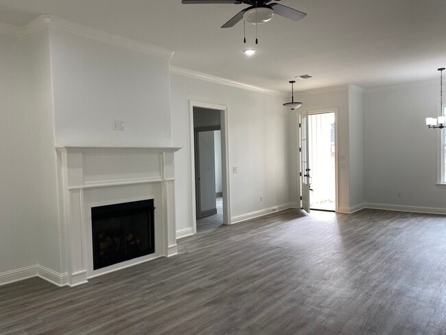 Photo - 222 Oak Alley Dr