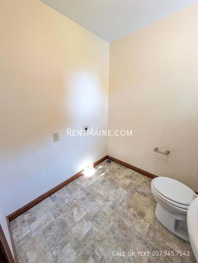 Photo - 40 Dillingham St