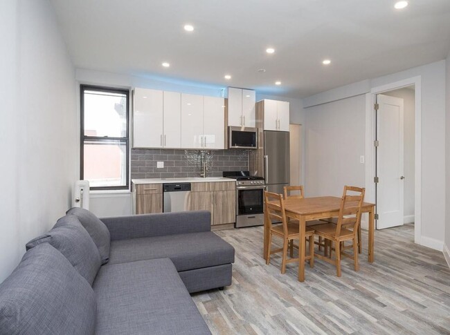 Photo - 2320 Hughes Ave Unit Apt 6