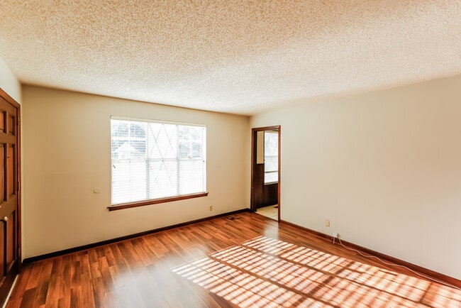 Photo - 1025 Minor Dr